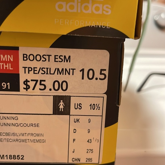 NWT Adidas women’s running shoes, size 10.5. “Adistar Boost ESM” - Picture 4 of 4
